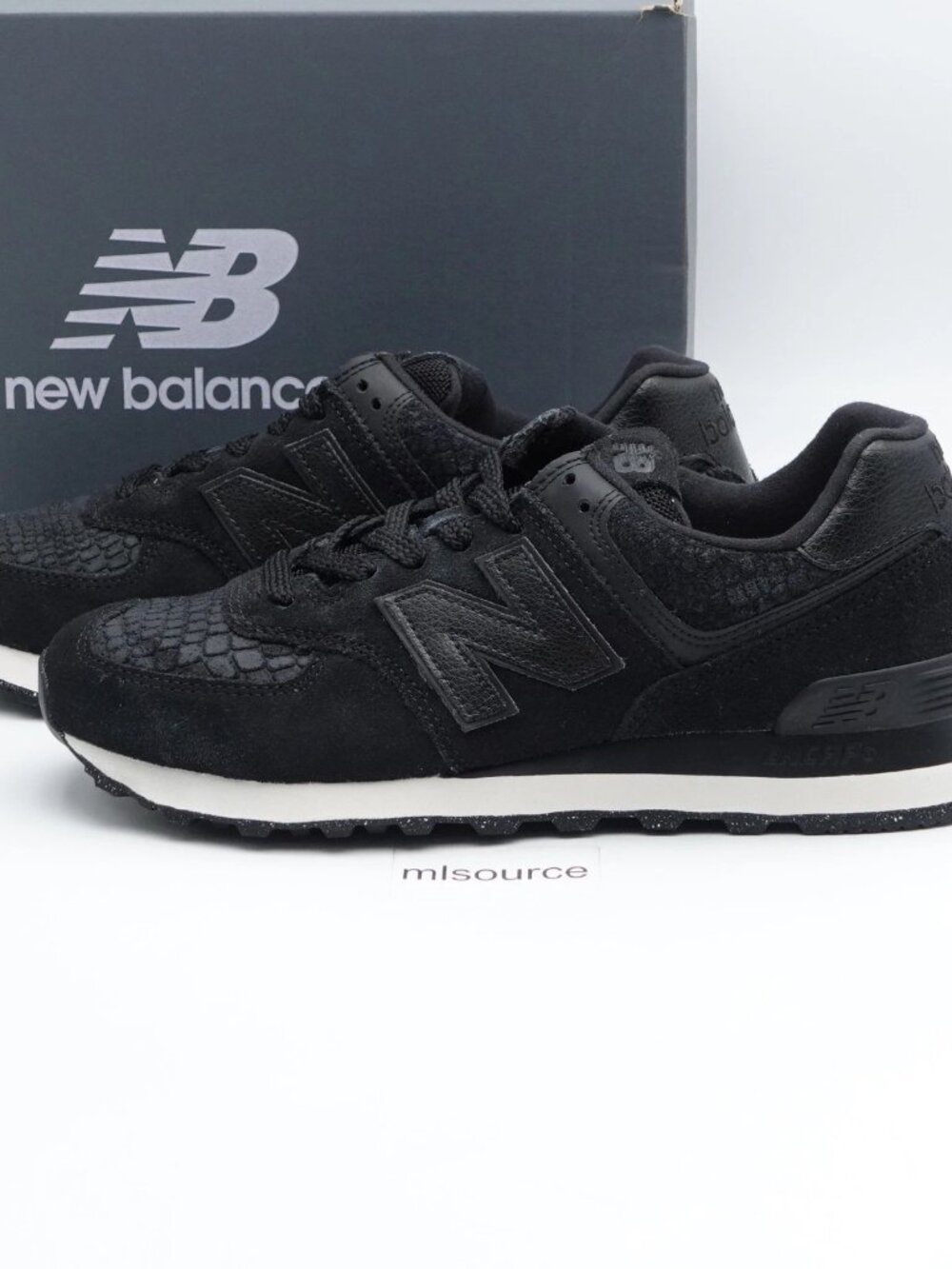 Women's New Balance 574 Croco Embossed Lifestyle Sneakers, Black Size 6 NEW